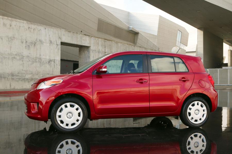  Scion xD 2007 года  (фото 93 из 113)